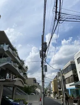 SPRING TERRACE OMOTESANDOビルの外観