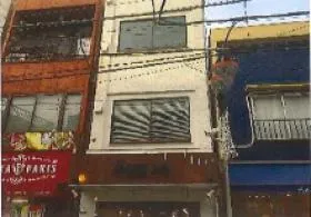 篠原ビルの外観
