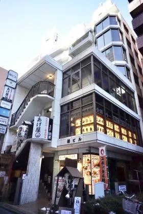 柏ビルの外観