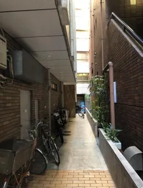 柏ビルの外観