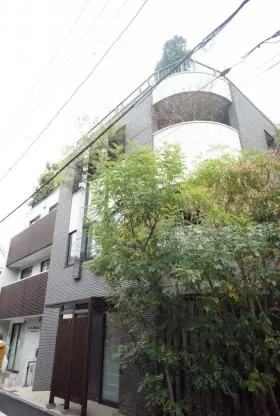 広尾5丁目1階店舗ビルの外観
