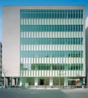 アーバンネット本町ビルの外観