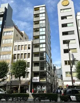 AL BUILDING JINBOCHOの外観