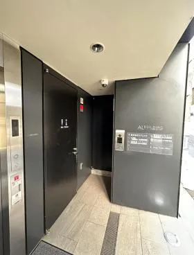 AL BUILDING JINBOCHOの外観