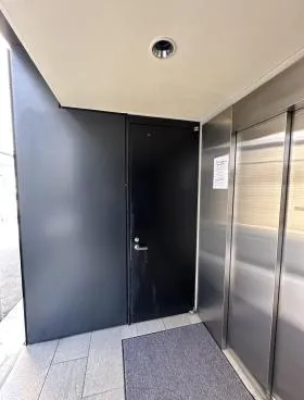 AL BUILDING JINBOCHOの外観