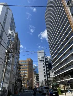 神田東松下町飯田鋲螺ビルの外観