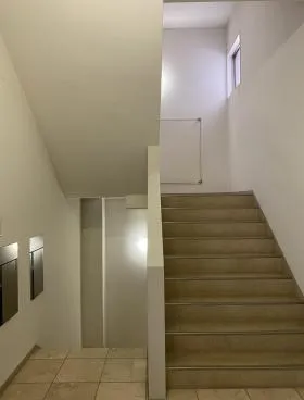 アルファゾーンビルの外観