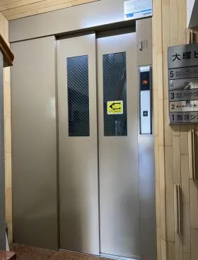 大塚ビルの外観