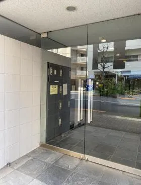 アリス・マナーガーデン銀座ウォークの外観