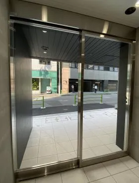 八丁堀一階店舗の外観