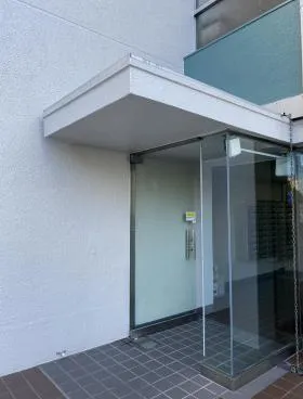 カーサ四谷ビルの外観