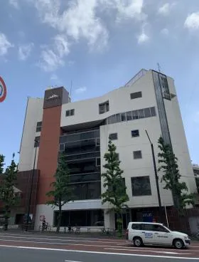 zaHOUSEビルの外観