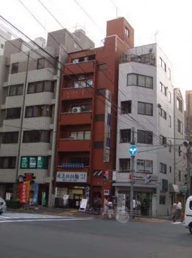 本郷片岡ビルの外観