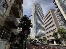 愛宕山PREXの外観