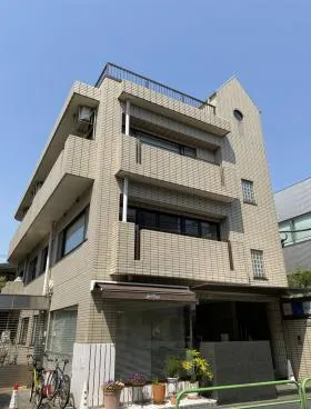 クワジマビルの外観