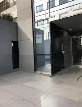 モドマルシェ赤坂ビルの外観
