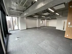 L’tia Office 代々木ビルの外観