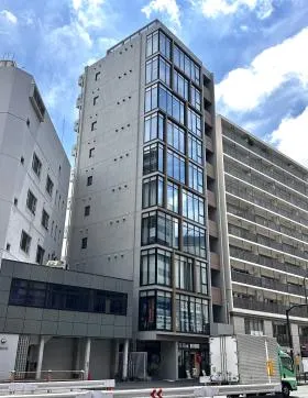 L’tia Office 代々木ビルの外観