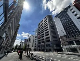L’tia Office 代々木ビルの外観