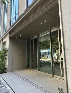 日本橋三丁目スクエアビルの外観