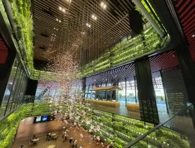 ヤンマー東京ビルの外観