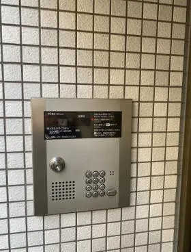 阿久澤ビルの外観