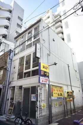 マガザン人形町ビルの外観