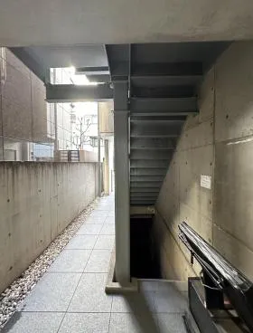 HATビルの外観