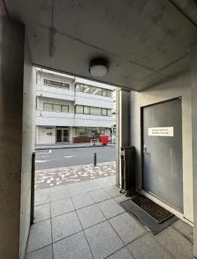 HATビルの外観