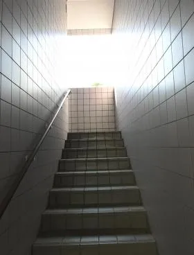青山テラスビルの外観