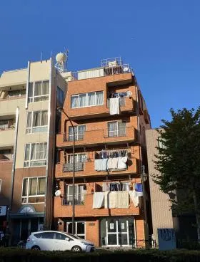 ワセダ久慈川マンションの外観