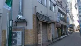 マルハ商事ビルの外観
