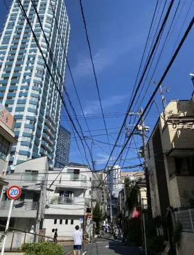アゼリア安藤の外観