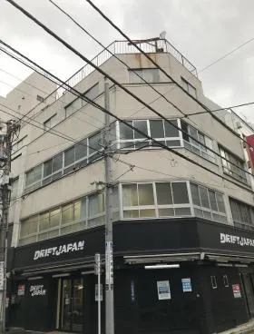 第13イチオクビルの外観