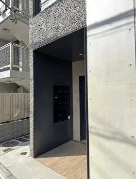 HIBICA神宮前ビルの外観