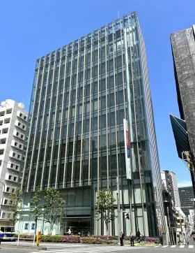 ヒューリック新宿五丁目(旧:きらぼし銀行新宿本店)ビルの外観