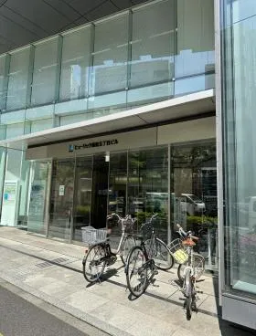 ヒューリック新宿五丁目(旧:きらぼし銀行新宿本店)ビルの外観