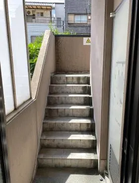 TSビルアネックスの外観