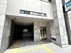 出入口10（地上）