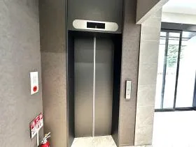 BizSQUARE 築地(旧:日昇)ビルの外観