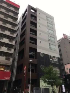 京王アンフィール高幡ビルの外観