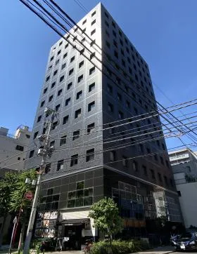 ニューリバータワーの外観