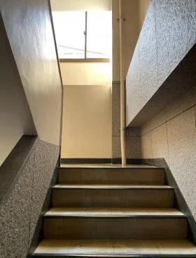 平和会館の外観