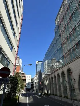 化学会館の外観
