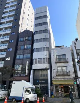 ライジングビル日本橋の外観