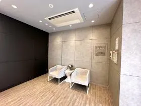 RENOBLE NINGYOCHOの外観