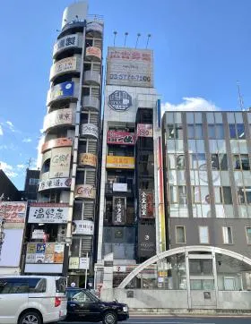 VORT上野広小路ビルの外観