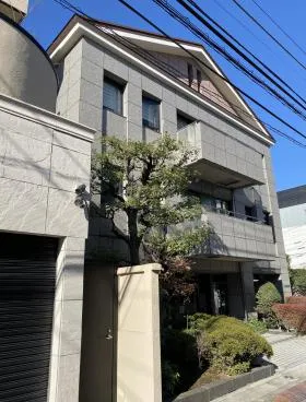 4.4.2番館ビルの外観