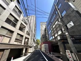 南青山ヒルフラッツの外観