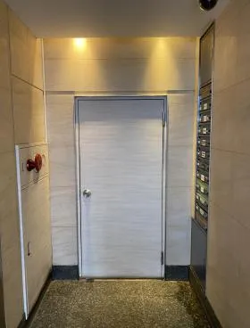 対翠館ビルの外観